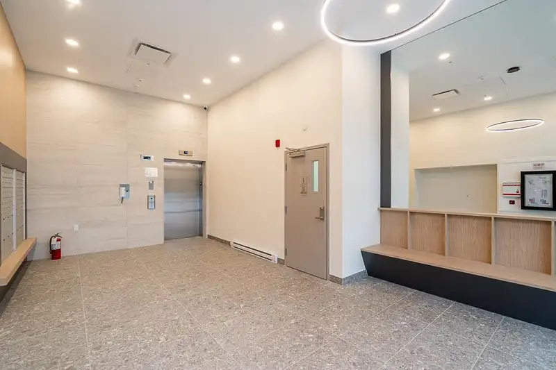 516 27218 ALDERGROVE TOWN CENTER DRIVE - photo 2 of 32