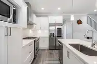 83 7138 210 STREET - thumbnail 12