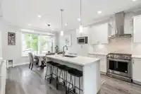 83 7138 210 STREET - thumbnail 10