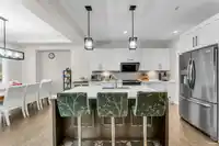 8455 207 STREET - thumbnail 4