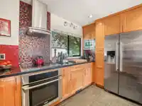 1106 PREMIER STREET - thumbnail 9