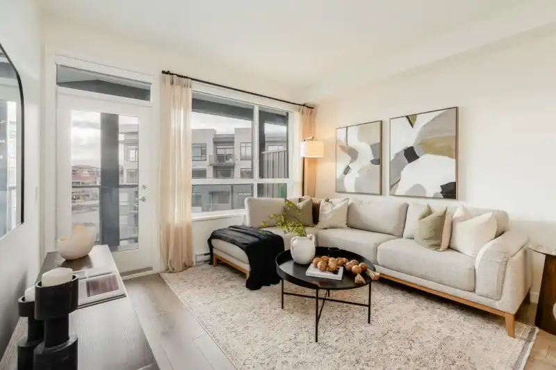 523 7936 206 STREET - photo 1 of 15