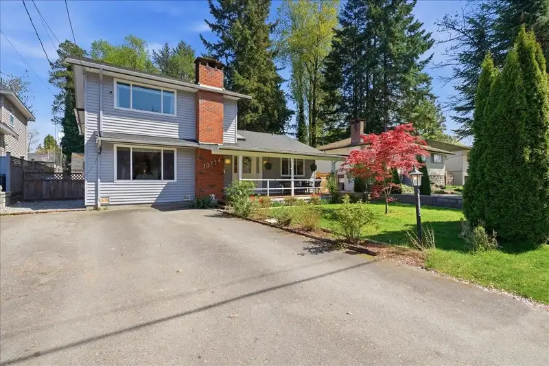 10734 141 STREET - photo 4 of 40