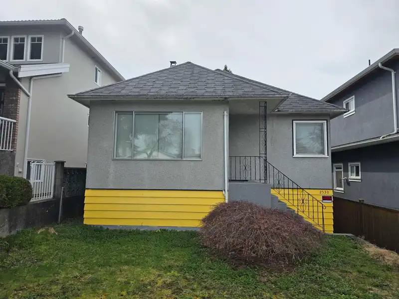 2530 7TH AVENUE - photo 2 of 11