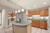 202 14950 THRIFT AVENUE - thumbnail 7