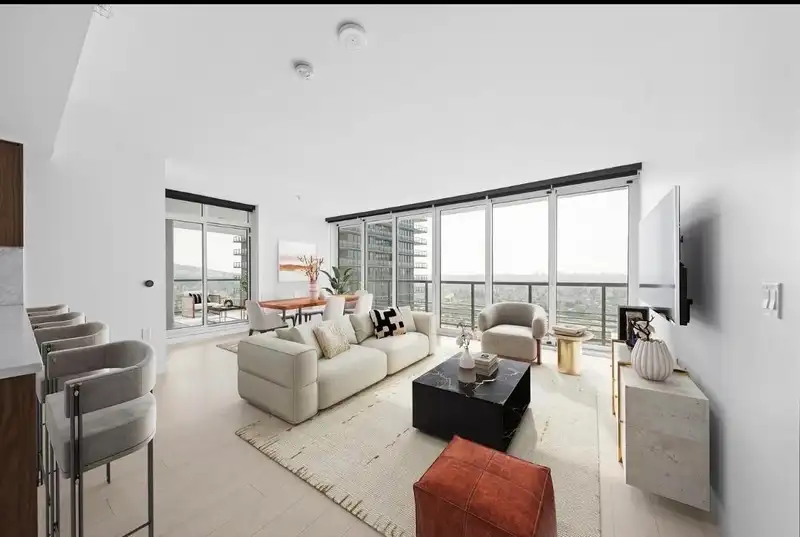 3807 4720 LOUGHEED HIGHWAY - photo 4 of 17