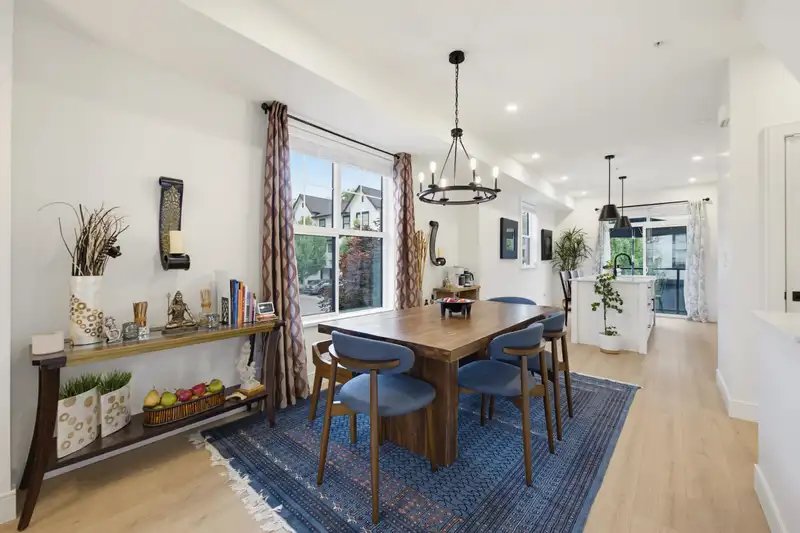1 7967 197 STREET - photo 4 of 33