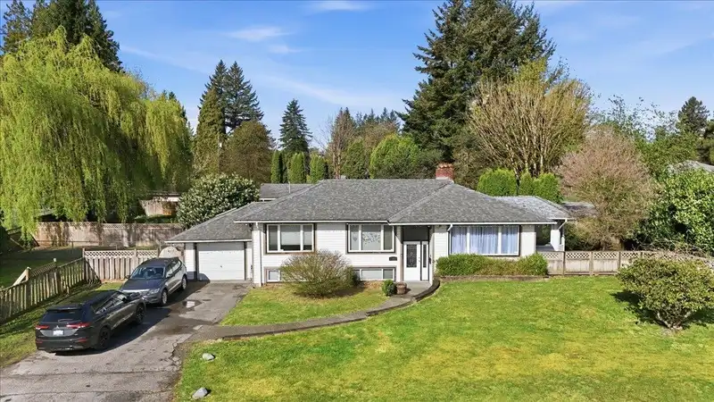 11851 221 STREET - photo 2 of 39