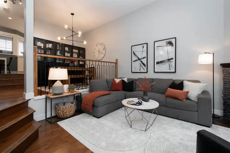 118 216 E 6TH STREET - photo 1 of 40