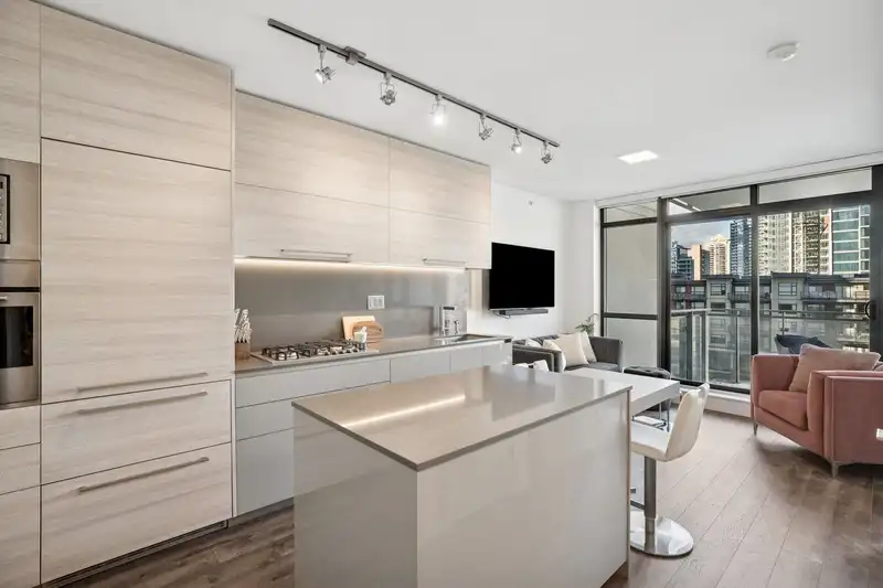 802 4488 JUNEAU STREET - photo 3 of 24