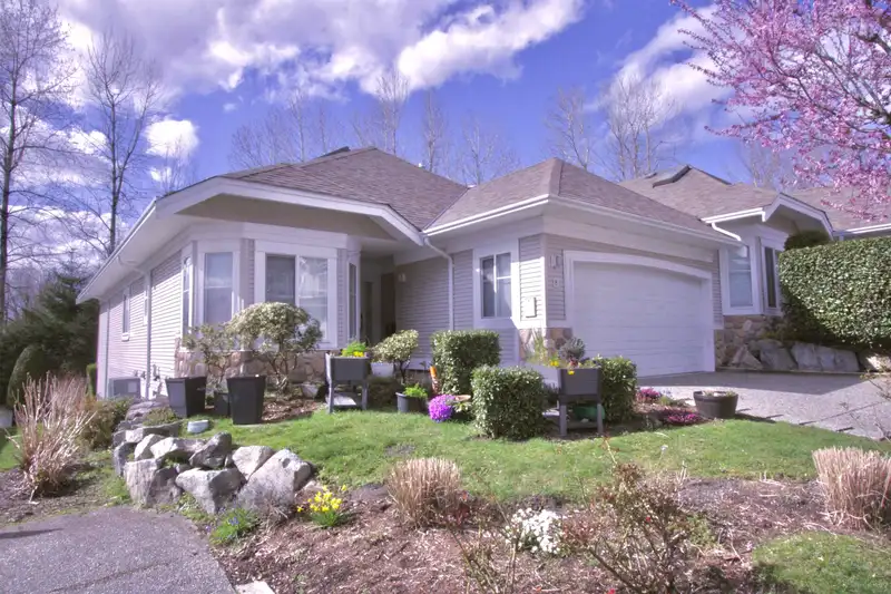 8 31501 UPPER MACLURE ROAD - photo 2 of 38