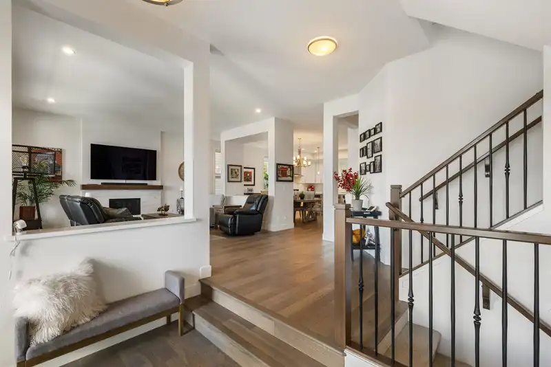 1436 MITCHELL STREET - photo 4 of 40