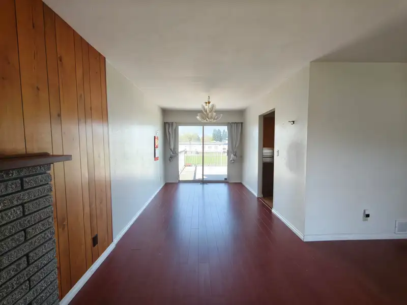 10271 ROSEDENE CRESCENT - photo 4 of 13