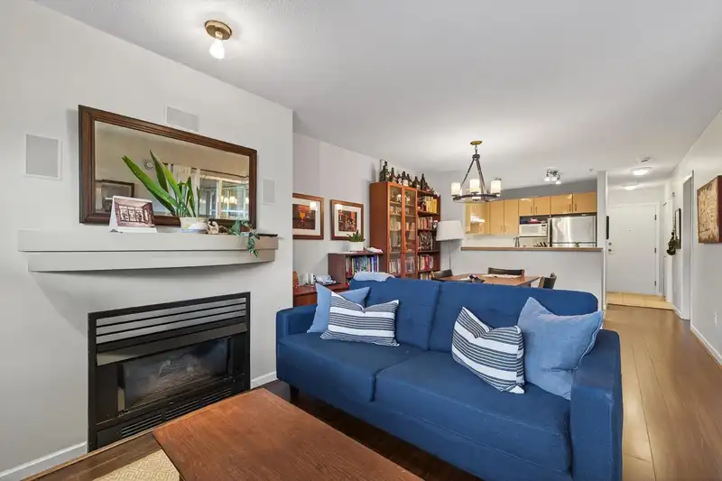 106 2983 W 4TH AVENUE - photo 1 of 16