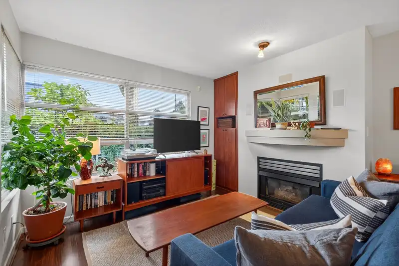 106 2983 W 4TH AVENUE - photo 3 of 16