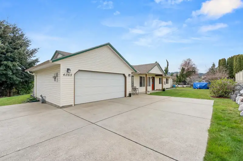 6365 HOMESTEAD AVENUE - photo 1 of 40