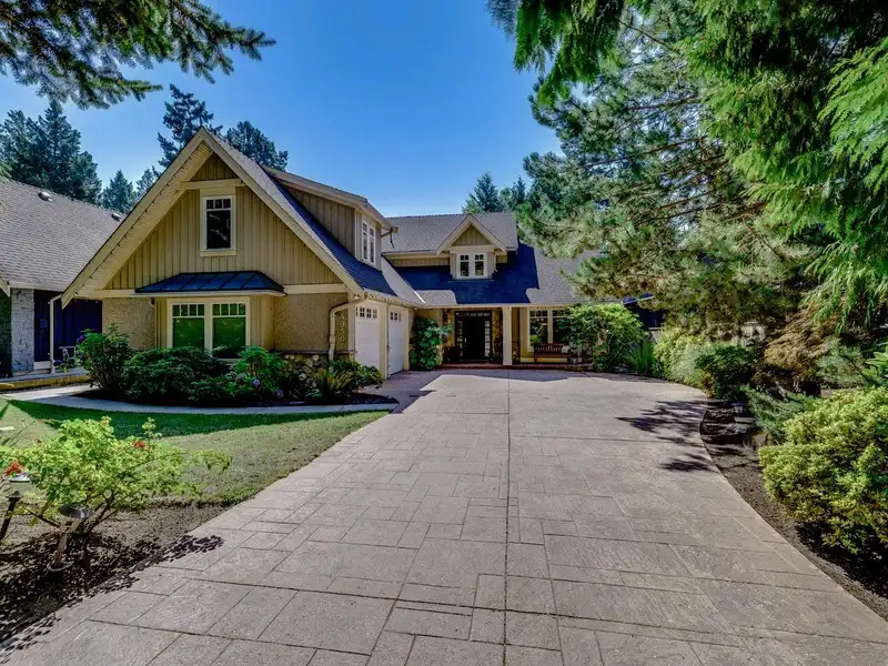 4950 1 AVENUE - photo 1 of 40
