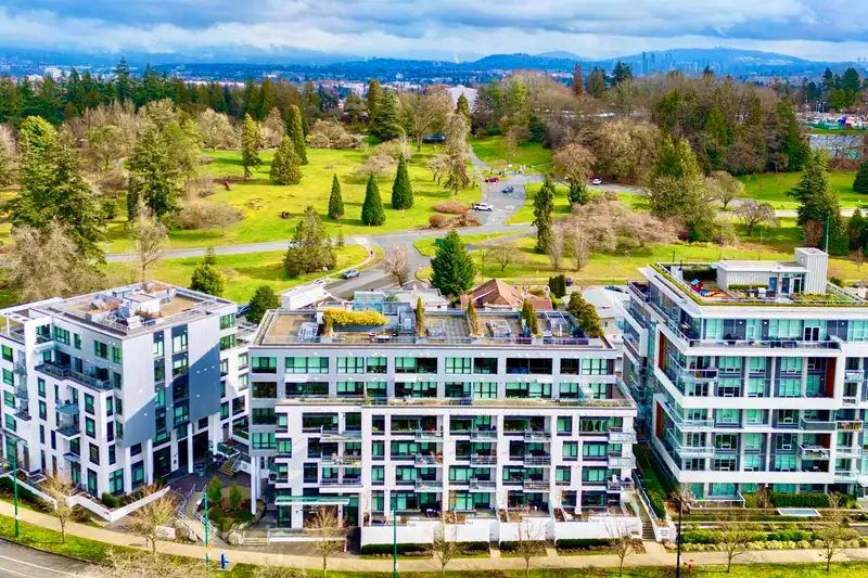 302 4932 CAMBIE STREET - photo 1 of 19