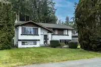 4421 203 STREET - thumbnail 2