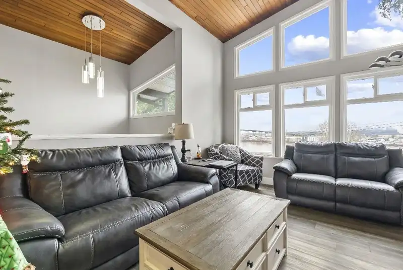 10444 -10446 RIVER ROAD - photo 2 of 40