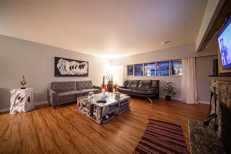 1144 OTTABURN ROAD - photo 2 of 40