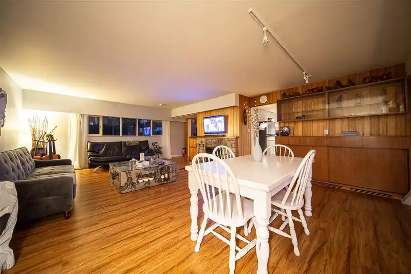 1144 OTTABURN ROAD - photo 3 of 40