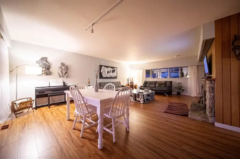 1144 OTTABURN ROAD - photo 4 of 40