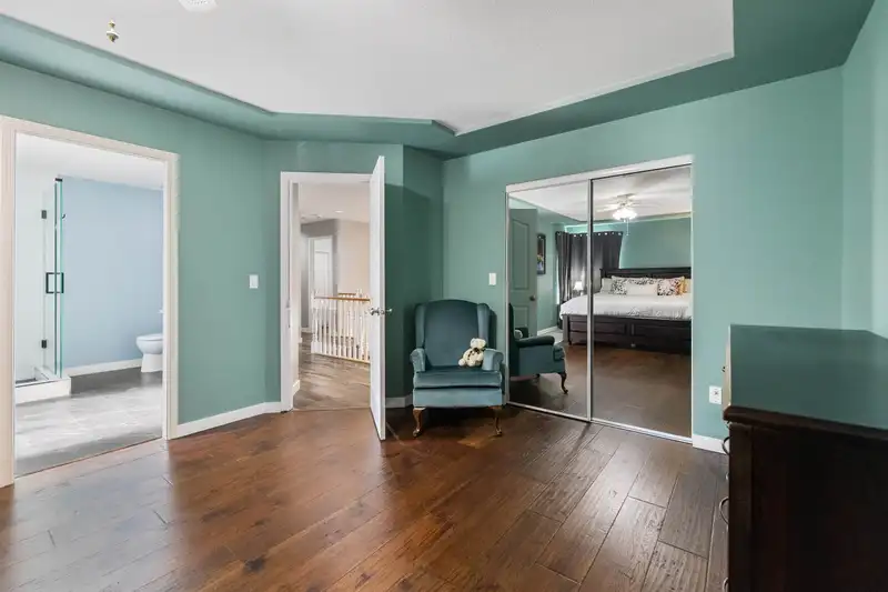 20326 92A AVENUE - photo 3 of 35