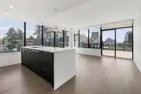 307 1588 JOHNSTON ROAD - thumbnail 28