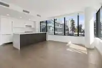 307 1588 JOHNSTON ROAD - thumbnail 30