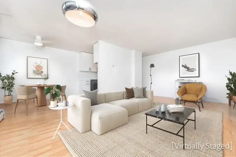 307 320 ROYAL AVENUE - photo 1 of 31
