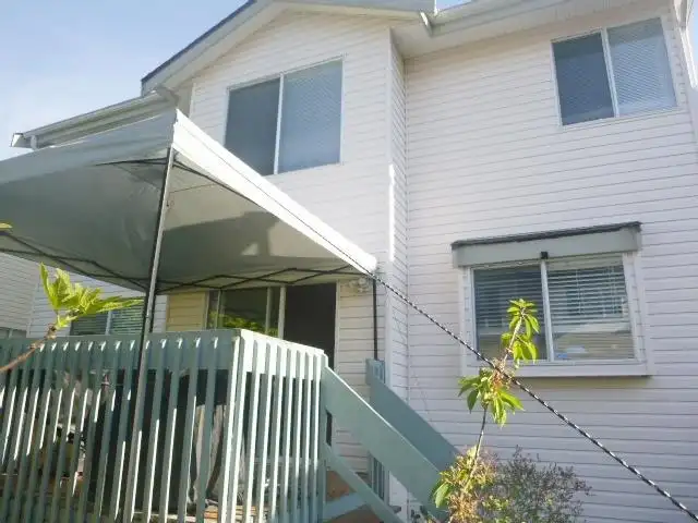 22271 MCLEAN AVENUE - photo 4 of 27