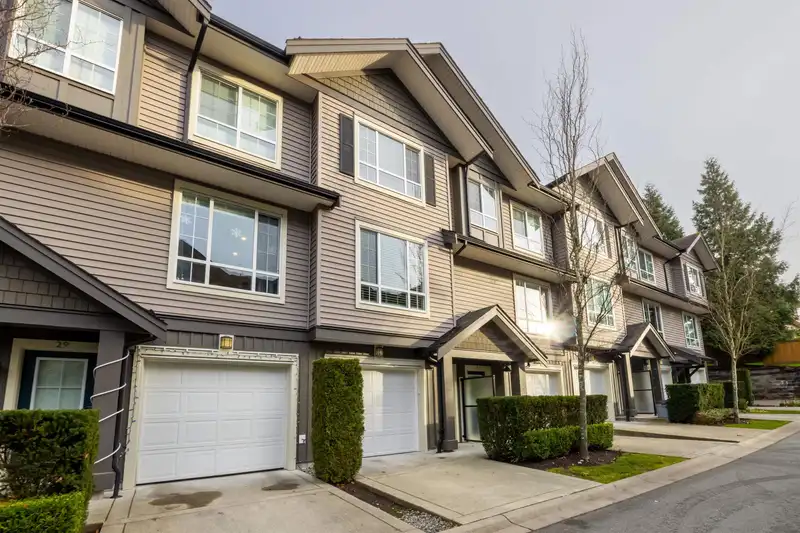 30 4967 220 STREET - photo 4 of 40