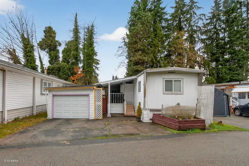 52 4200 DEWDNEY TRUNK ROAD - photo 3 of 22