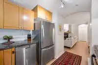 1071 LYNN VALLEY ROAD - thumbnail 18