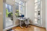 555 HELMCKEN STREET - thumbnail 17