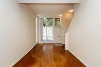 555 HELMCKEN STREET - thumbnail 8