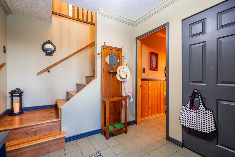 26586 33 AVENUE - photo 3 of 34