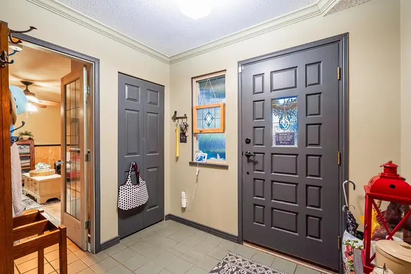 26586 33 AVENUE - photo 4 of 34