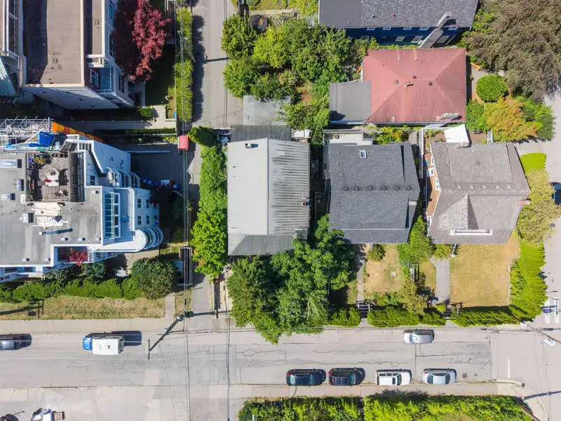 2413 COLLINGWOOD STREET - photo 3 of 8