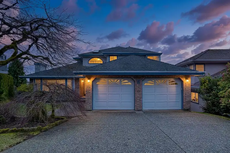 8 GREYSTONE PLACE - photo 1 of 40