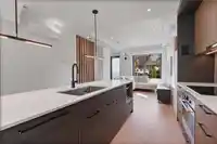 209 606 FOSTER AVENUE - thumbnail 4