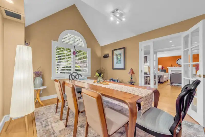 5819 WALLACE STREET - photo 4 of 40
