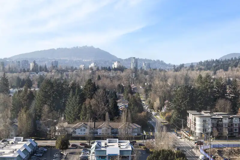 1901 2968 GLEN DRIVE - photo 1 of 30