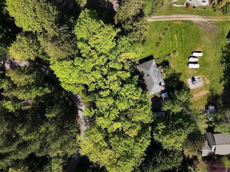 4737 DAVIS ROAD - photo 3 of 34