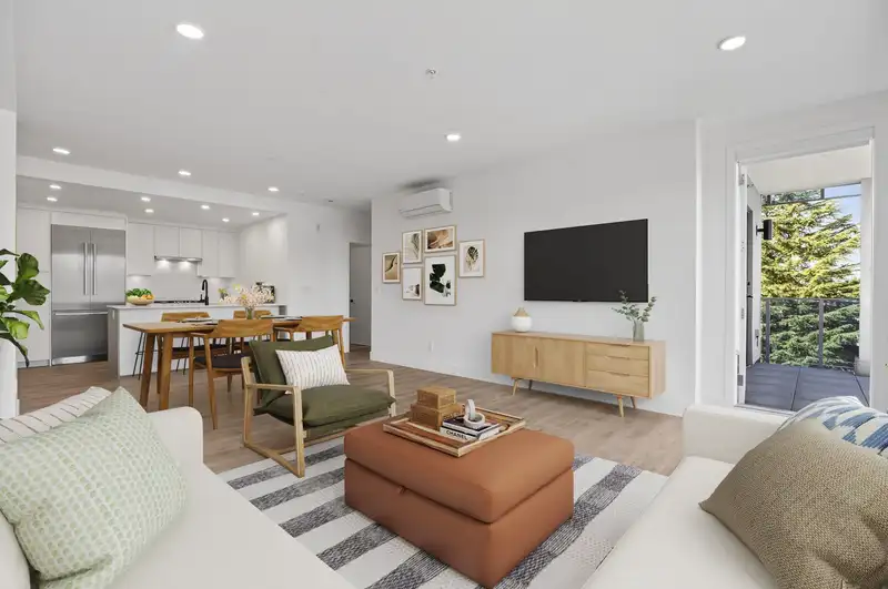 401 33160 PLAXTON CRESCENT - photo 4 of 34