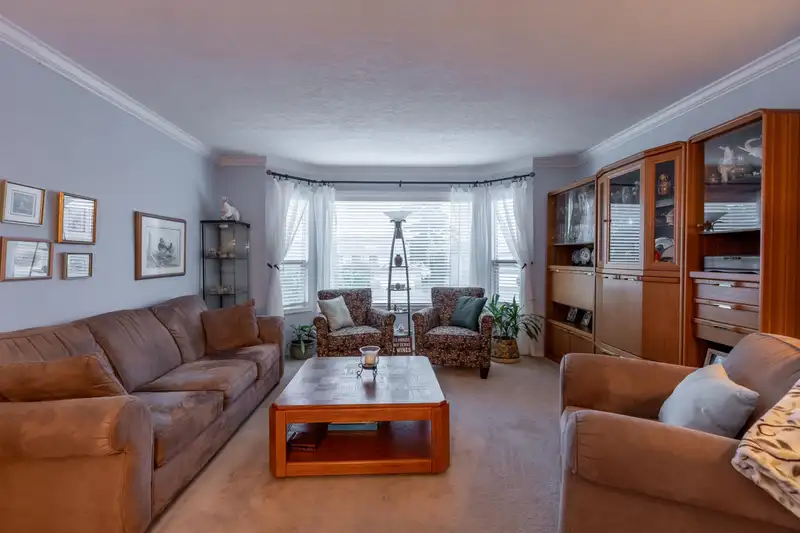 2774 DEHAVILLAND PLACE - photo 2 of 40