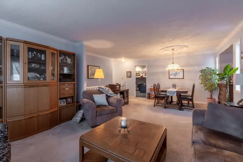 2774 DEHAVILLAND PLACE - photo 4 of 40