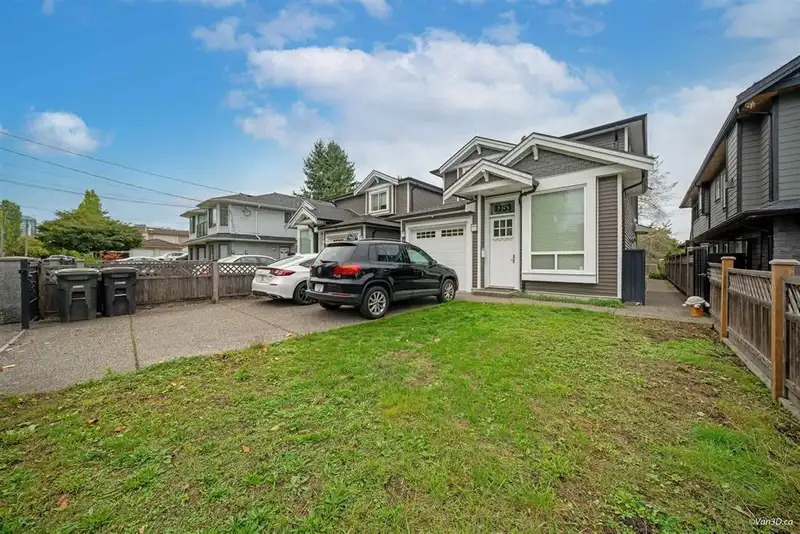 7753 WEDGEWOOD STREET - photo 1 of 25
