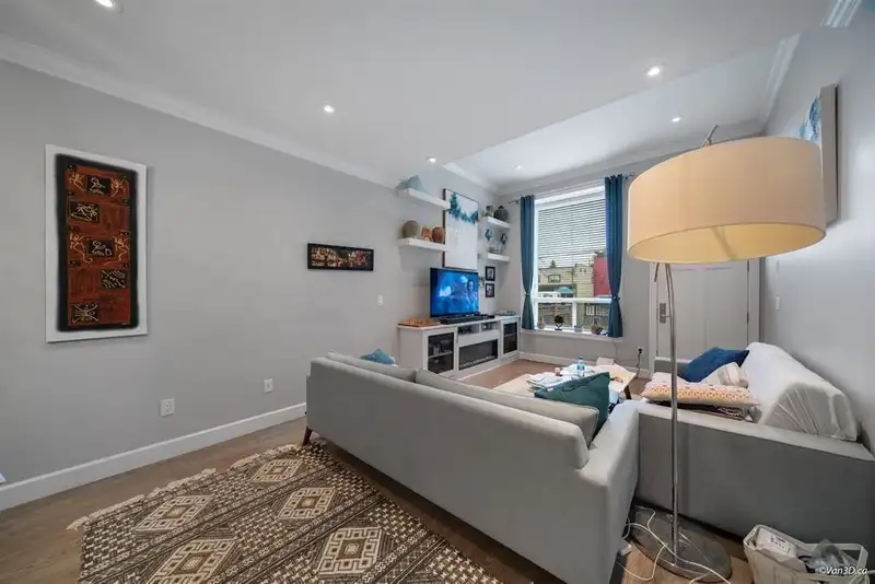 7753 WEDGEWOOD STREET - photo 2 of 25